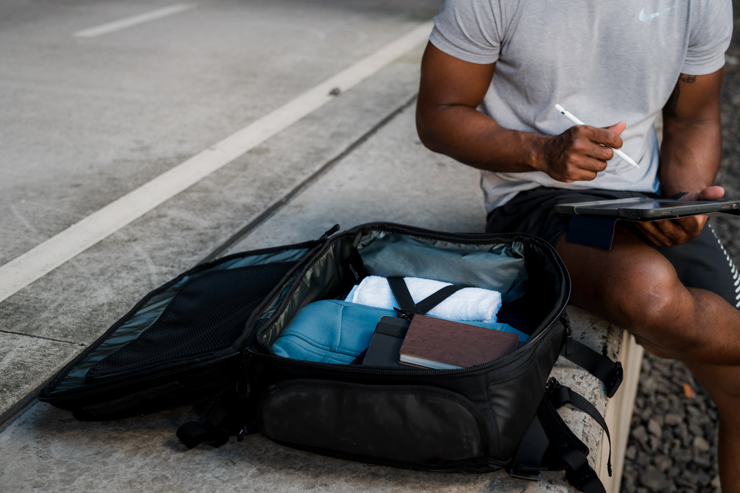 How to pack for a 7 day trip with just a 35L carry-on backpack