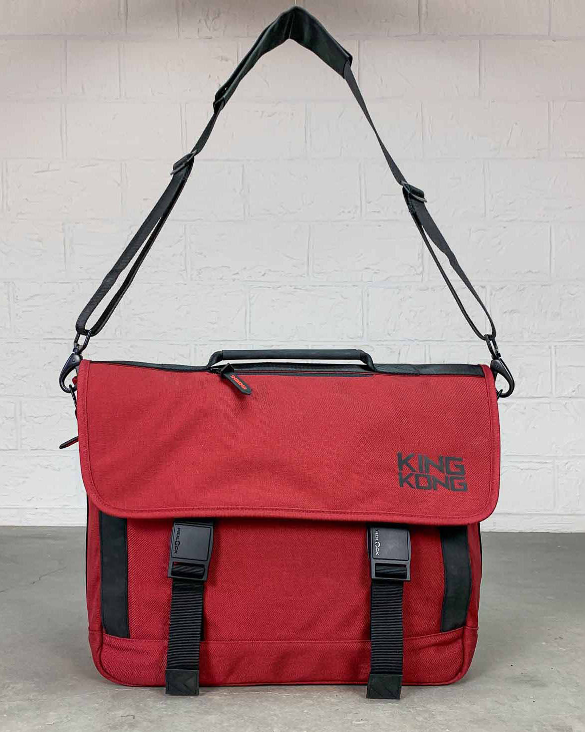 Manhattan Portage offers messenger bags, shoulder bags, laptop
